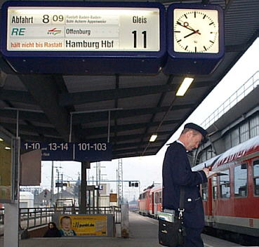 RE 18003 von Karlsruhe über Offenburg nach Hamburg
